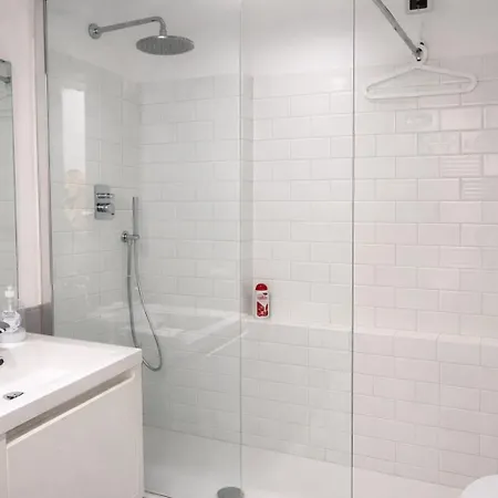 Saint Peter Basilica 200m- 2br -2ba -sleeps 6 Daire Roma