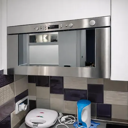 Daire Saint Peter Basilica 200m- 2br -2ba -sleeps 6 Roma
